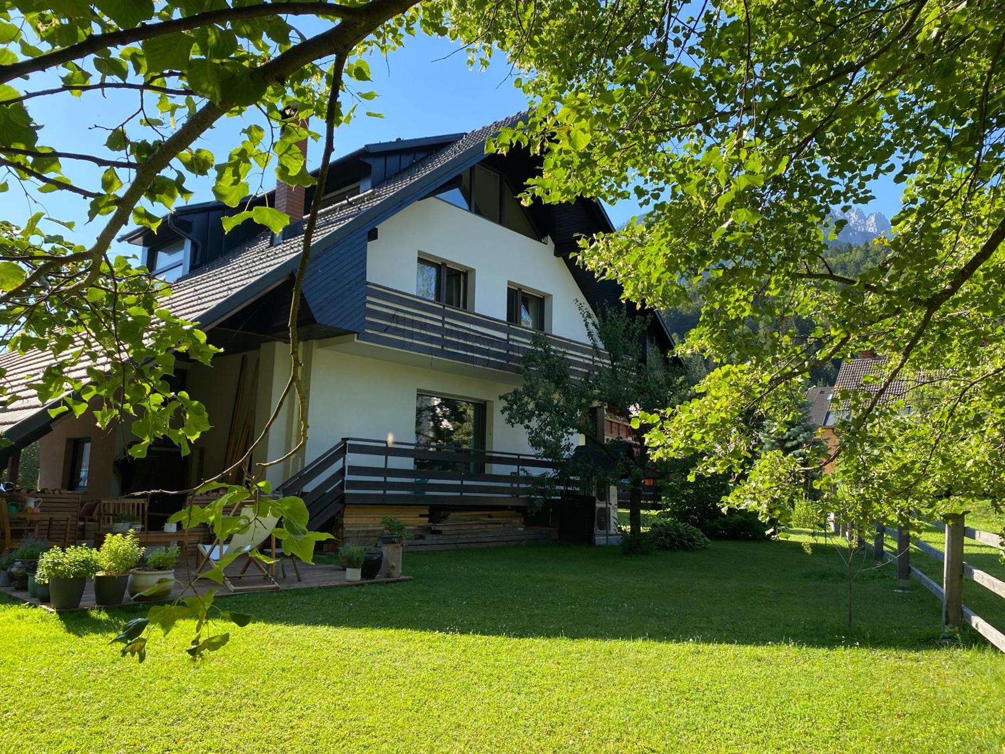 Apartment Zidana Marela - Attic With A View Kranjska Gora Exterior foto
